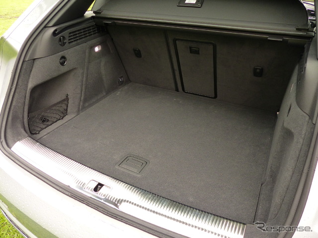 アウディQ3 2.0TFSI quattro 180PS