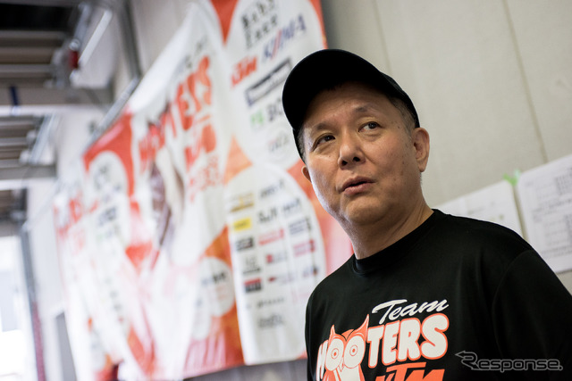 【鈴鹿8耐】唯一のKTMで参戦、HOOTERS旋風が巻き起こる！？［動画］