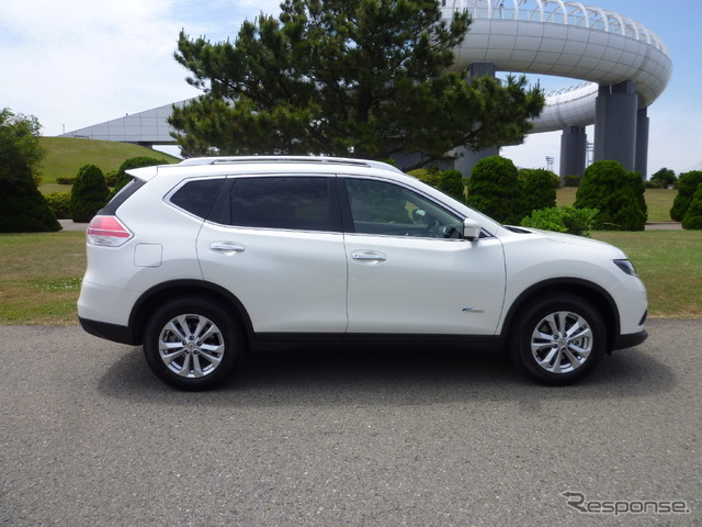 日産 エクストレイル ハイブリッド
