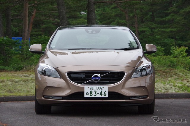 ボルボ V40 D4 SE