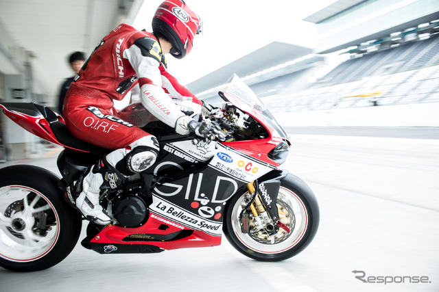 【鈴鹿8耐】大会唯一の女性ライダーの挑戦は「予選ギリギリの勝負」