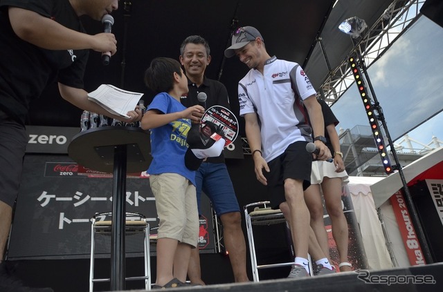 イベントステージに登場したケーシー・ストーナー選手
