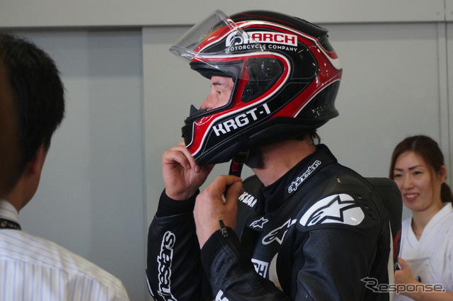 キアヌ・リーブス氏 鈴鹿8耐2015