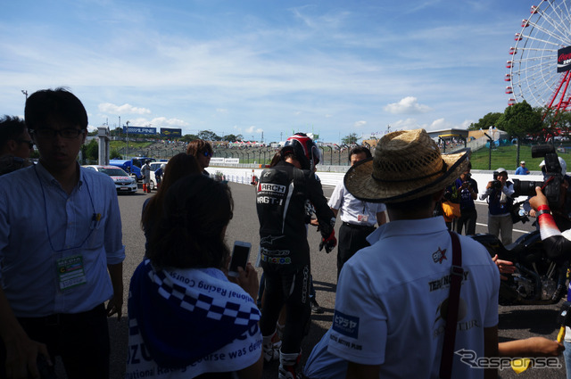 キアヌ・リーブス氏 鈴鹿8耐2015