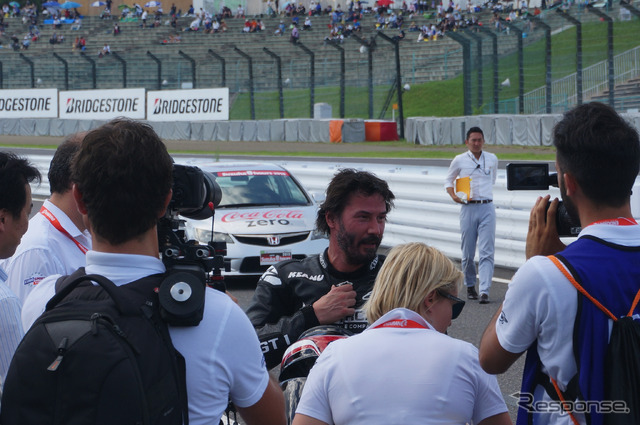 キアヌ・リーブス氏 鈴鹿8耐2015