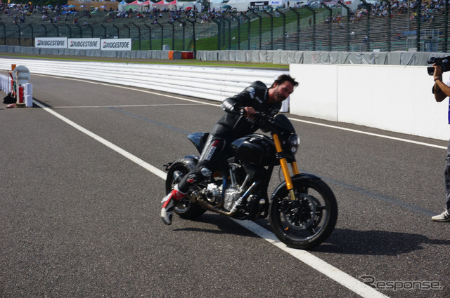 キアヌ・リーブス氏 鈴鹿8耐2015