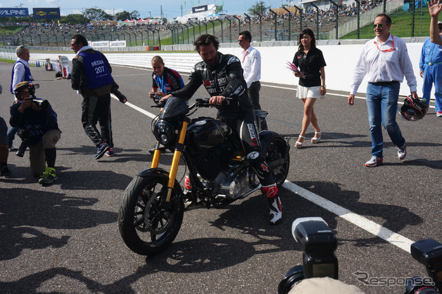 キアヌ・リーブス氏 鈴鹿8耐2015