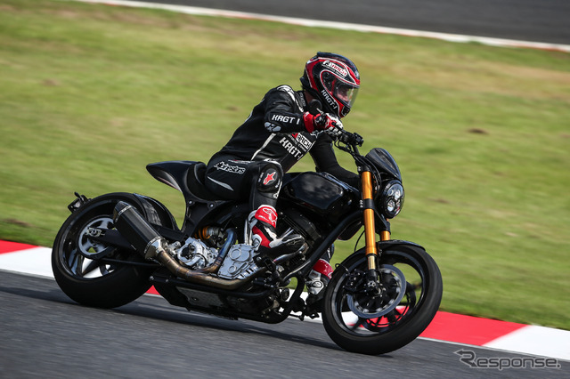 キアヌ・リーブス氏 鈴鹿8耐2015