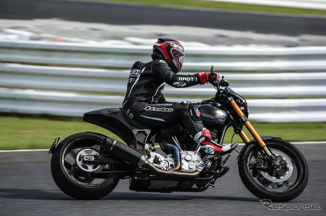 キアヌ・リーブス氏 鈴鹿8耐2015
