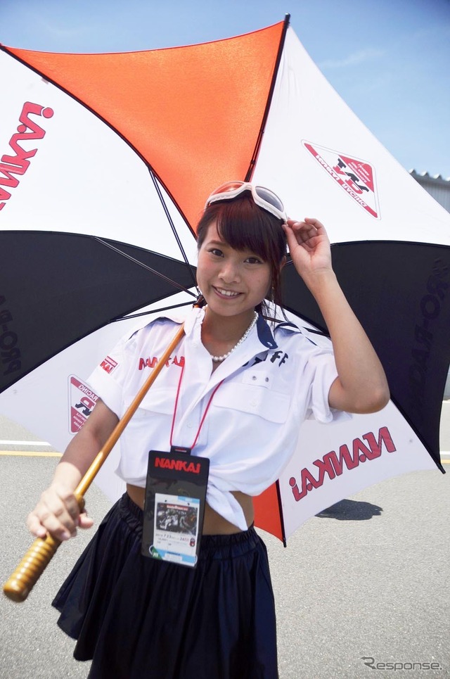 鈴鹿8耐 サーキットの女神たち