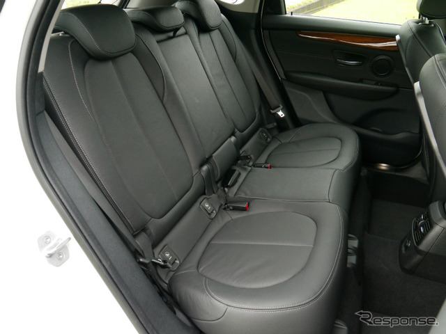 BMW 218dアクティブツアラー