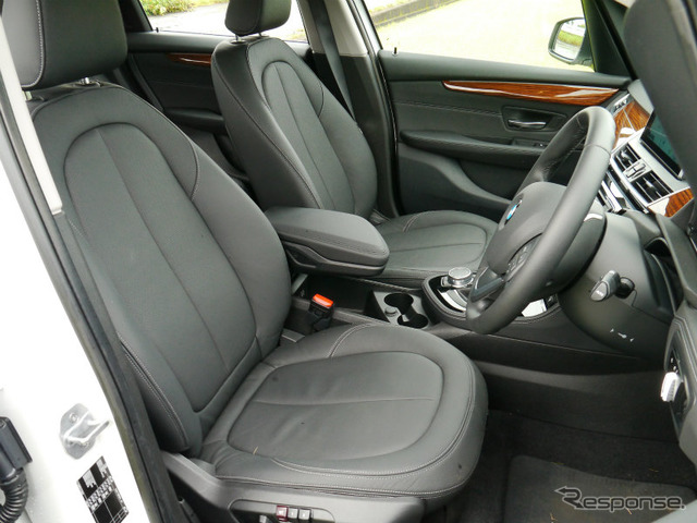 BMW 218dアクティブツアラー