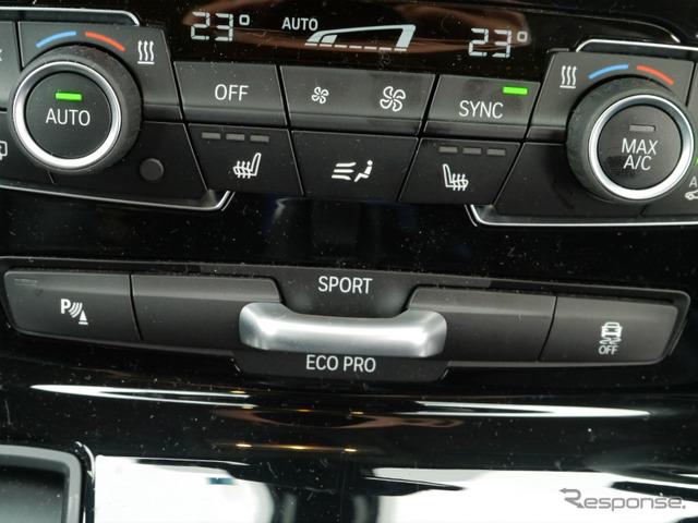 BMW 218dアクティブツアラー