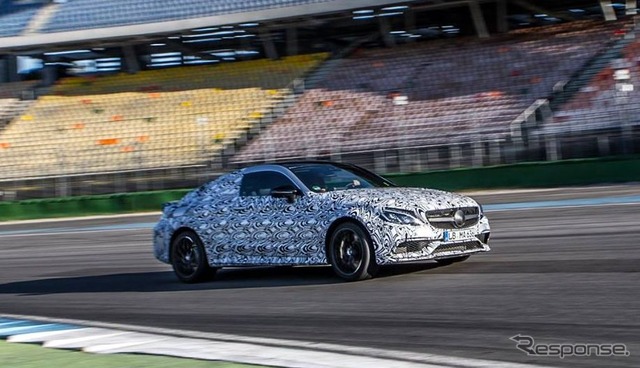 メルセデス AMG Cクラスクーペの開発プロトタイプ車