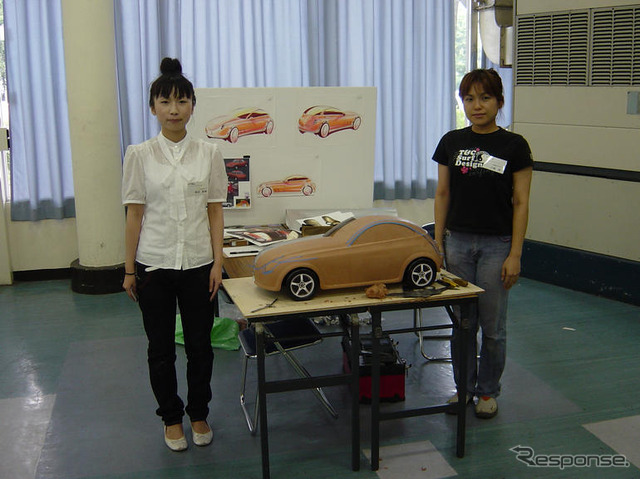 クレイモデルエキシビジョン2006…女性も参加