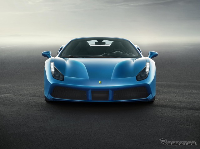 フェラーリ 488 スパイダー