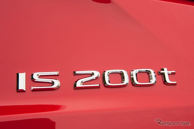 レクサス IS200t のF SPORT