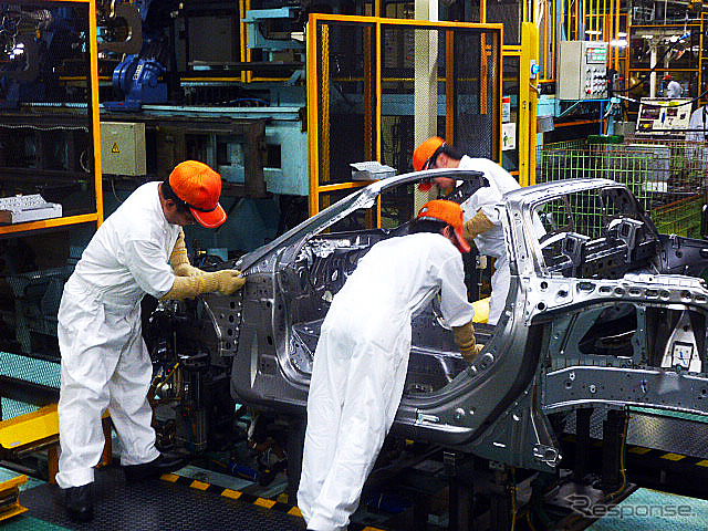 八千代工業四日市製作所でつくられているホンダ『S660』(7月23日、四日市市上海老町の八千代工業四日市製作所にて)