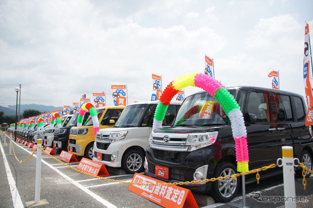 車両展示風景