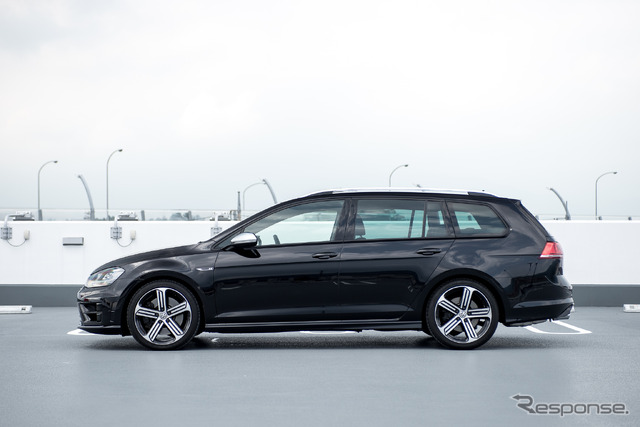 VW ゴルフ R ヴァリアント