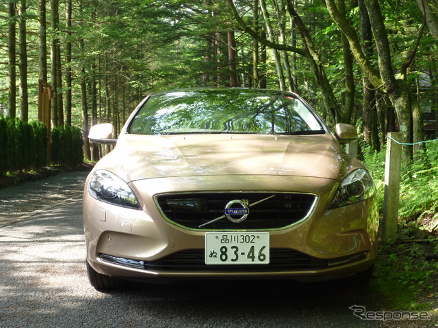ボルボ V40 D4 SE