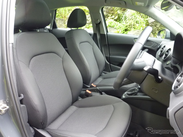 アウディ A1 スポーツバック 1.0 TFSI