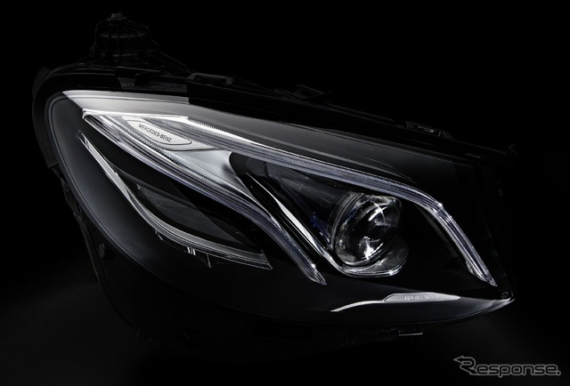 メルセデス Eクラス 次期型のマルチビームLEDヘッドランプ