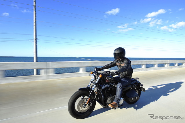 ハーレーダビッドソン XL1200X フォーティーエイト(北米仕様およびカスタムが施されているため、日本仕様と若干異なる)