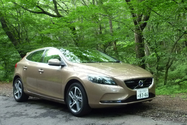 ボルボ V40 D4 SE