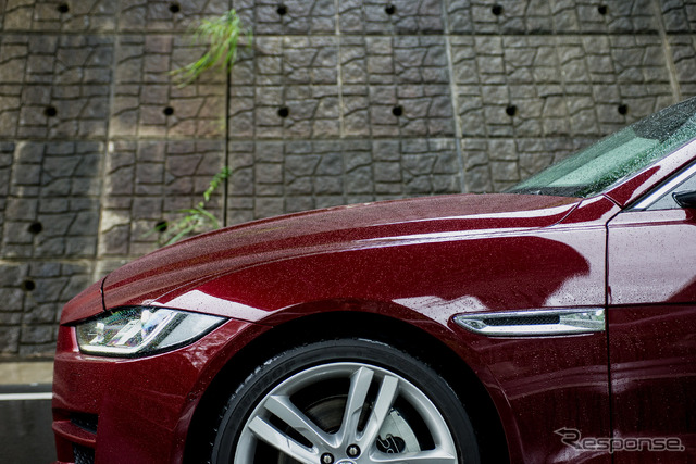 ジャガー XE ポートフォリオ
