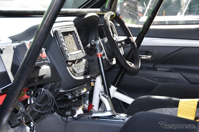 8月8日に開幕する「アジアクロスカントリーラリー2015」に参戦する三菱 アウトランダーPHEV
