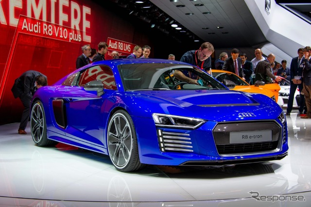 アウディ R8 e-トロン 新型(ジュネーブモーターショー15)