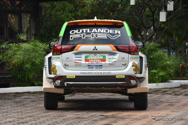 アジアクロスカントリーラリー2015に参戦する三菱アウトランダーPHEV