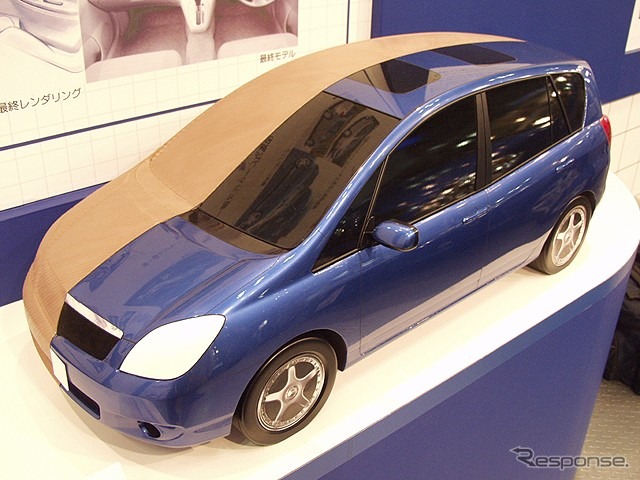 関東自動車の秘密兵器!? トヨタ『スパシオ』を説明するにはこれが一番