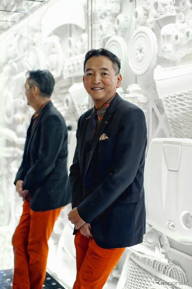 審査員 福市得雄
