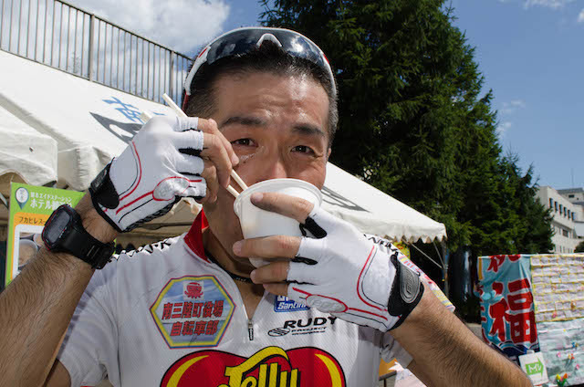 地元ライダーにとって自慢のフカヒレですね(ツール・ド・東北14)