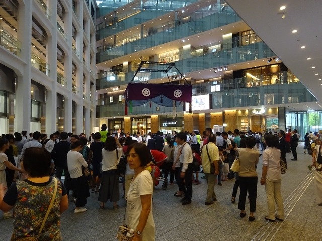 はっけよいKITTEが開幕…東京・丸の内にで相撲体験イベント