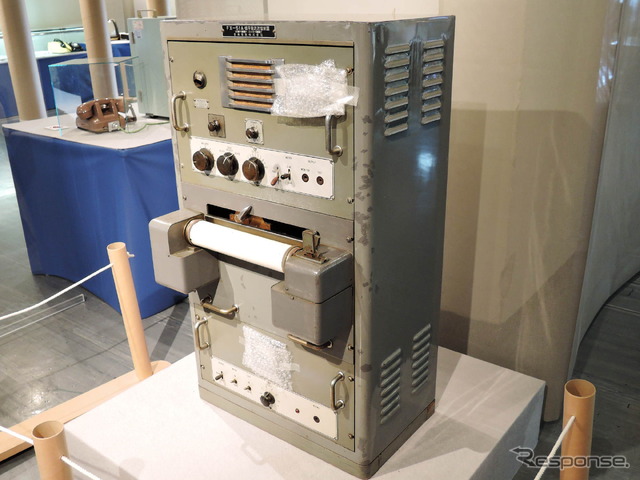 1953年に日本電気が発売した「模写電送装置」(テレコミ湖)