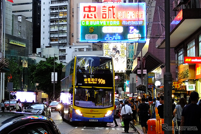 香港の帰宅ラッシュ時、銅鑼湾エリアから中環へ