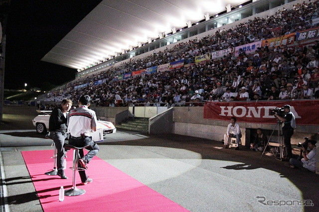 2014インターナショナル鈴鹿1000km前夜祭の様子