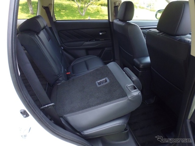 新型アウトランダーPHEV