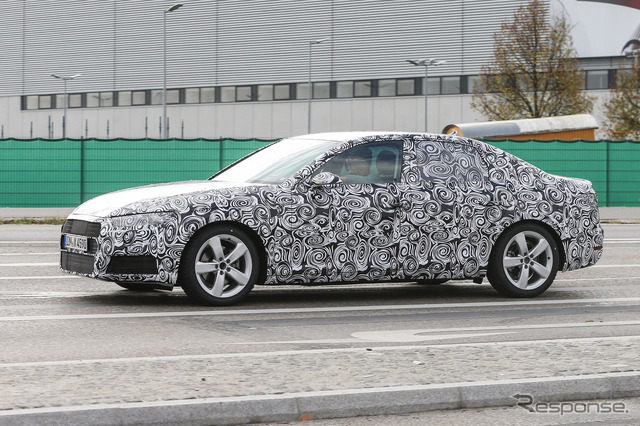 アウディ A4 開発テスト車両(2014年11月時点)