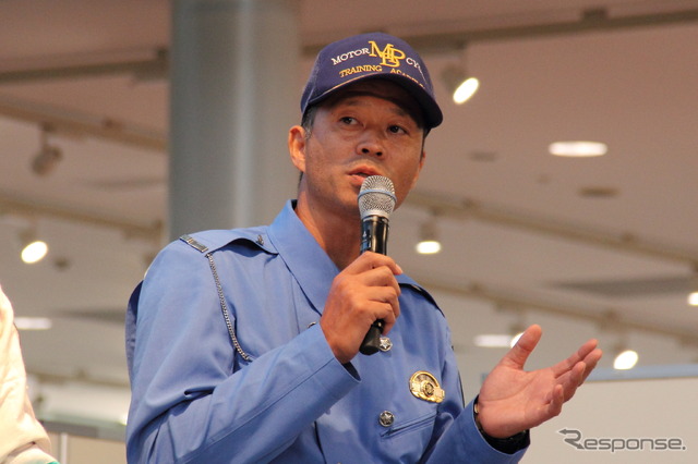 警視庁の片岡警部補