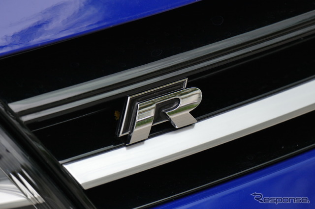 VW ゴルフ R ヴァリアント
