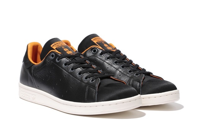 adidas Originals×PORTERのStan Smith(ブラック/1万6,000円)