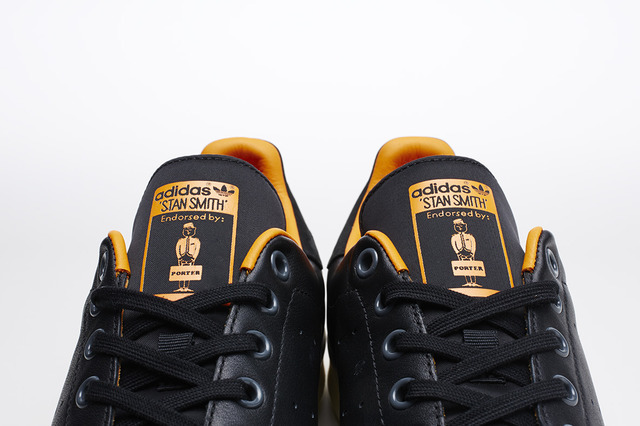 adidas Originals×PORTERのStan Smith(ブラック/1万6,000円)