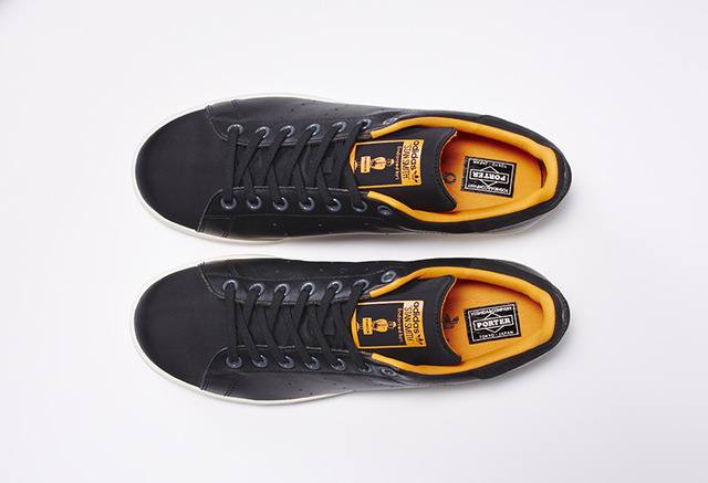 adidas Originals×PORTERのStan Smith(ブラック/1万6,000円)