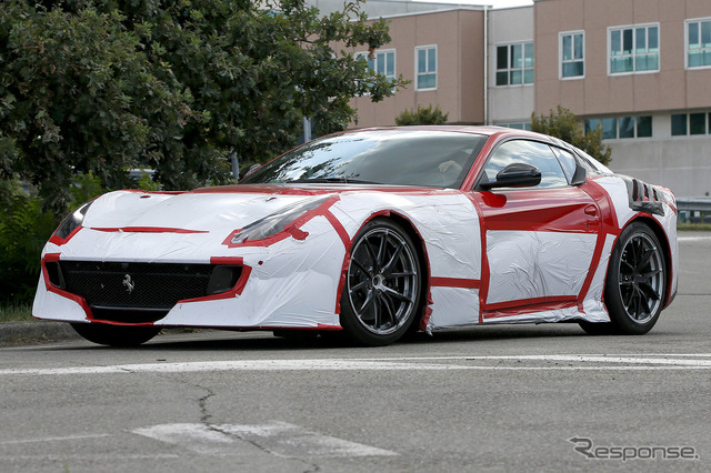 フェラーリ F12 GTO スクープ写真