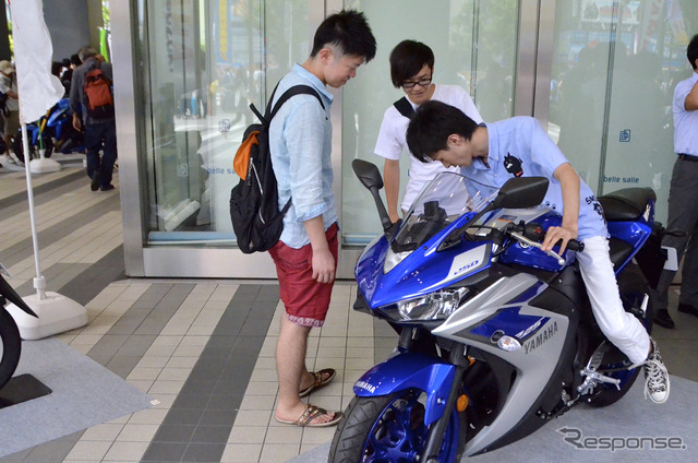 秋葉原で開催されたバイクの日イベント