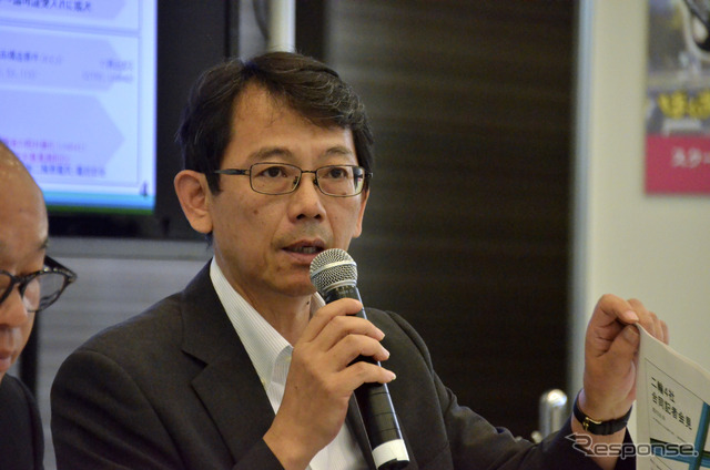 自工会二輪車特別委員会 渡部克明 副委員長(ヤマハ)。8月19日都内、二輪4社合同記者会見にて。